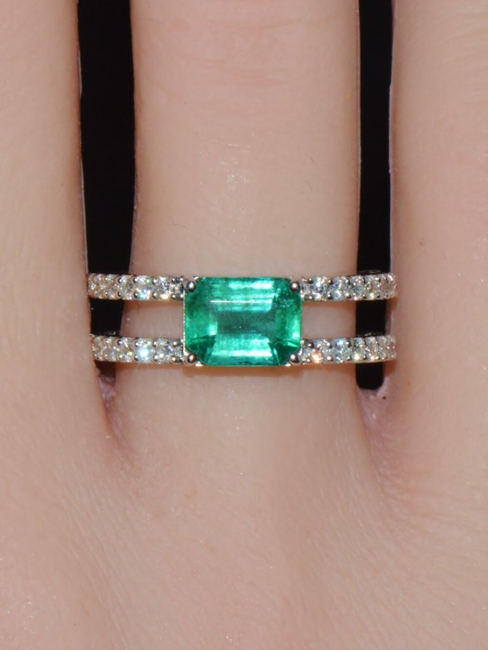 Certified Natural 1.84CTS Emerald & Diamond 18K White Gold Double Shank Ring